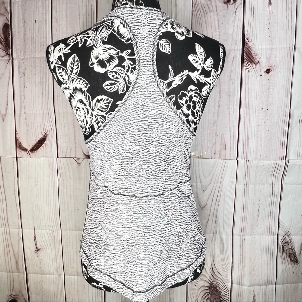 Lululemon Long Distance tank